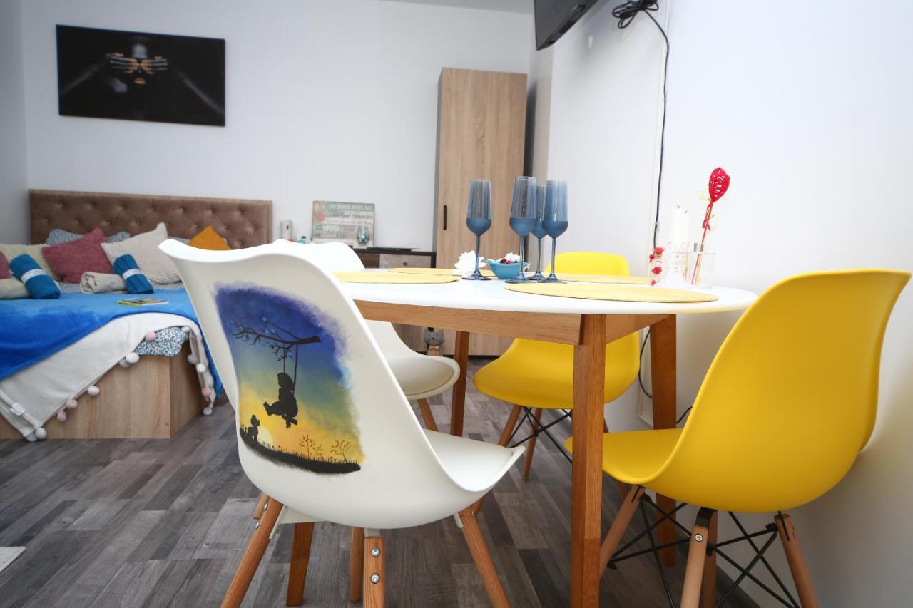 B&M Apartment Braşov Eksteriør billede