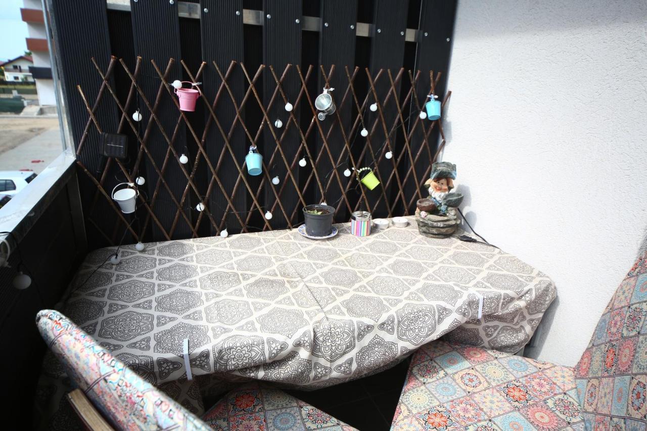B&M Apartment Braşov Eksteriør billede